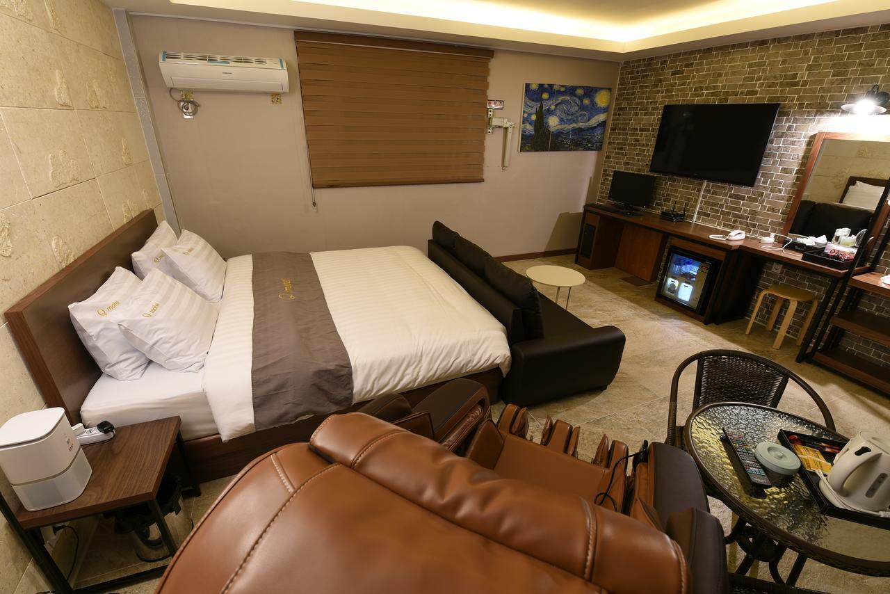 Jecheon Q Motel Екстериор снимка