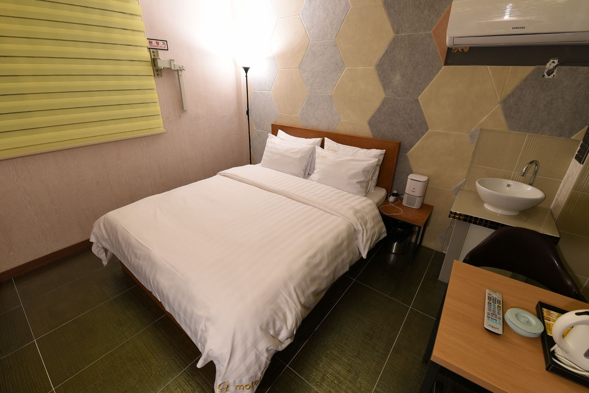 Jecheon Q Motel Екстериор снимка