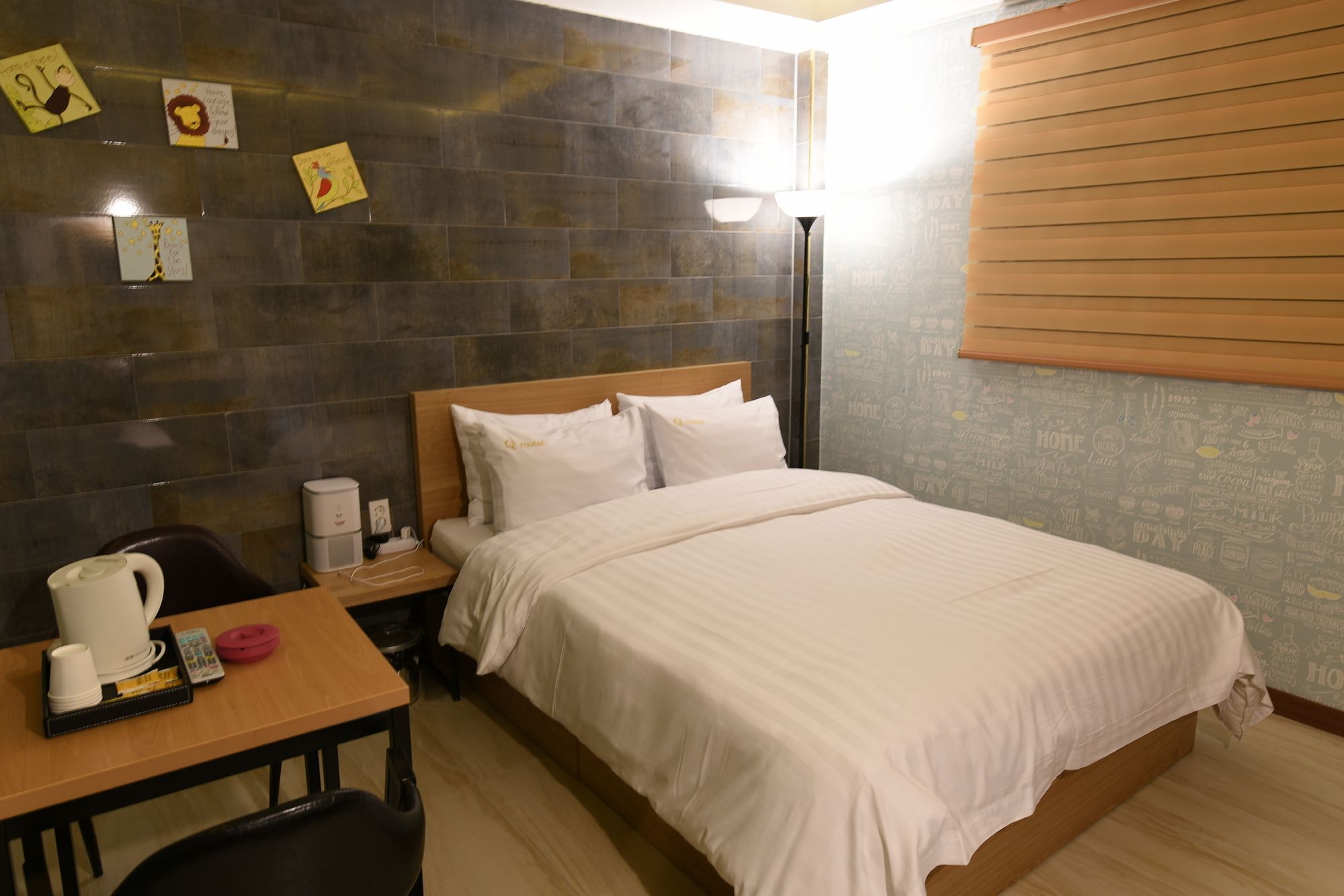 Jecheon Q Motel Екстериор снимка